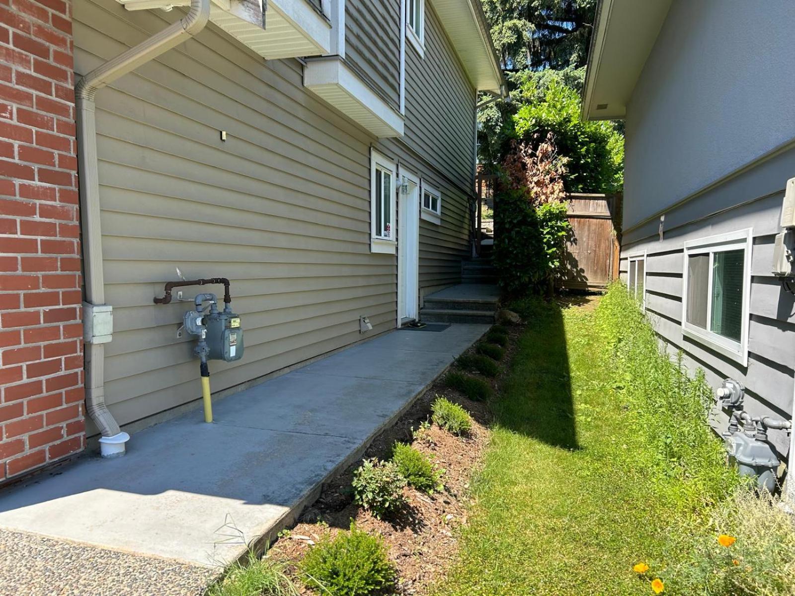 A Private Suite In Port Moody Exterior foto